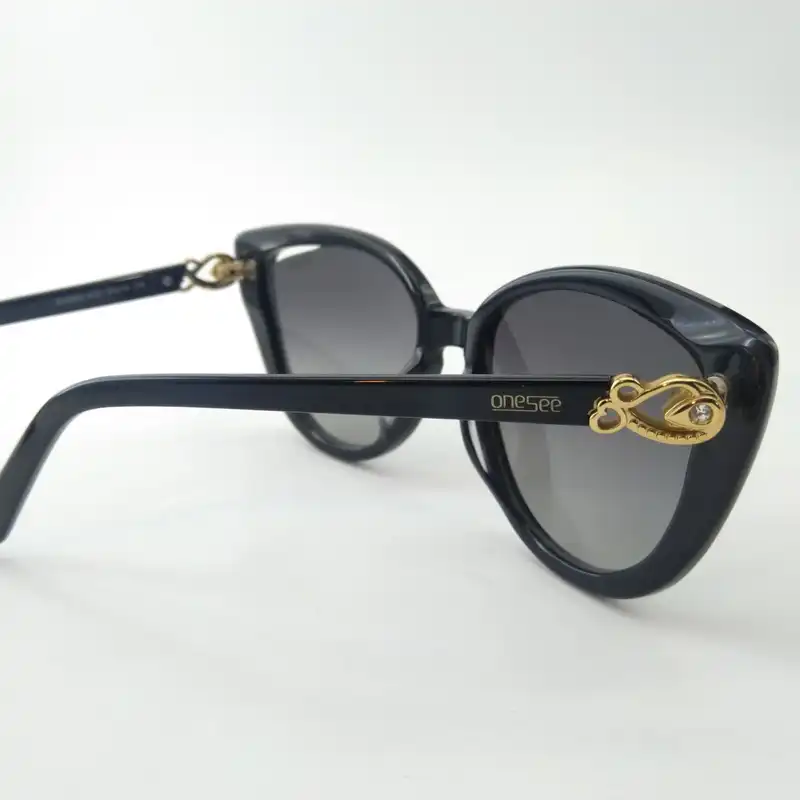 عینک آفتابی زنانه مدل BV5355 C.01