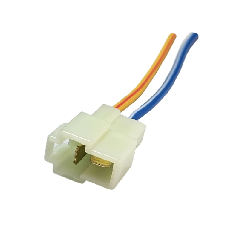 سوکت نری پمپ شیشه شور کد bbz-196 مناسب برای پراید