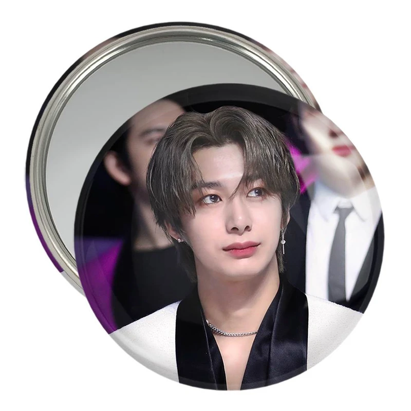 آینه جیبی خندالو مدل هیونگ وون گروه مانستا اکس MONSTA X  کد 12275