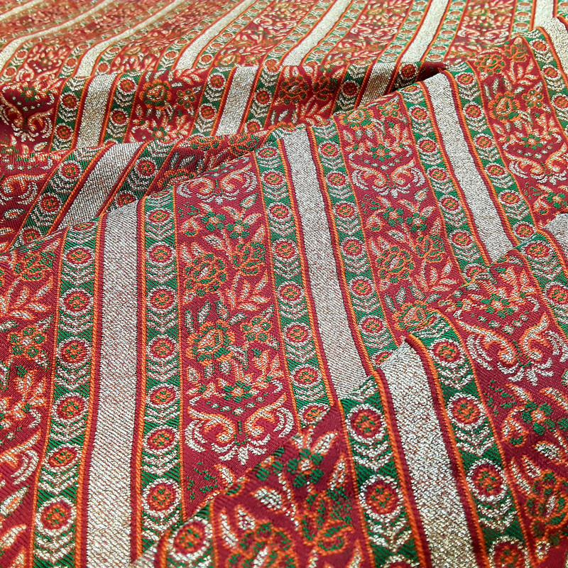 پارچه رومیزی طرح ترمه کد 107 مدل gh
