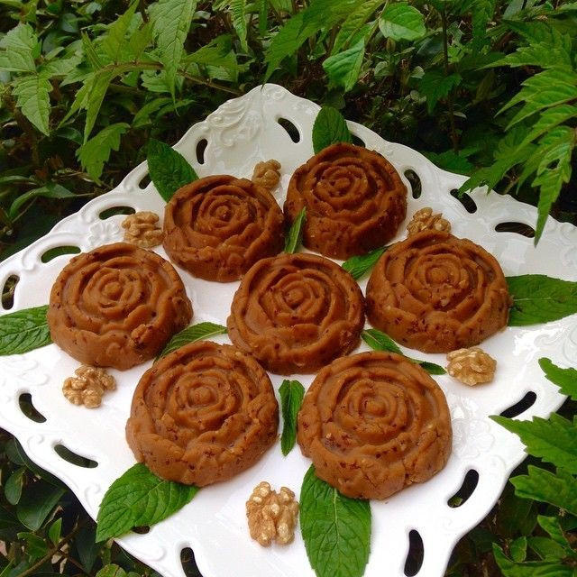 قالب شیرینی به گز مدل شیرینی برنجی و کرکی گل رز