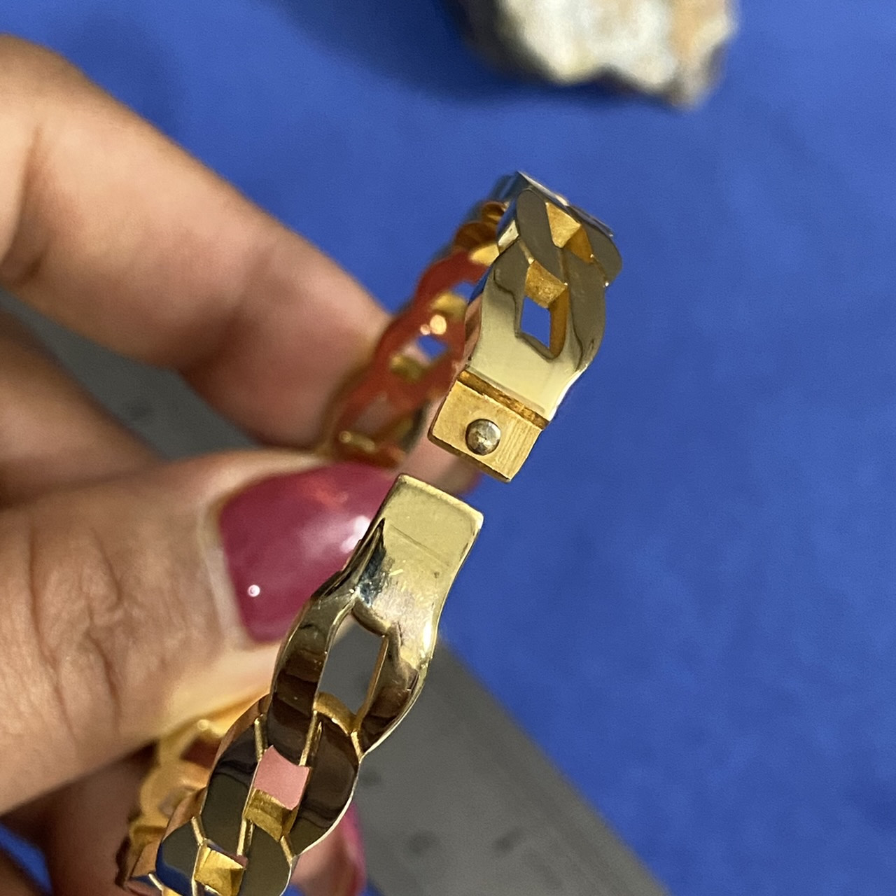 دستبند مدل M&amp-W184