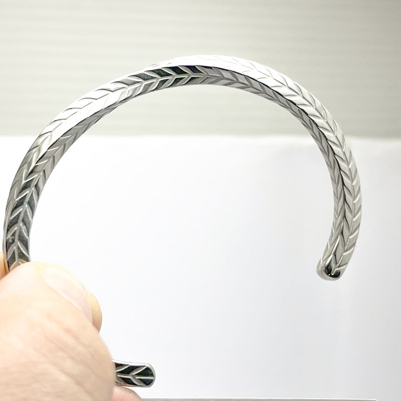 دستبند مردانه مدل پیچ دار