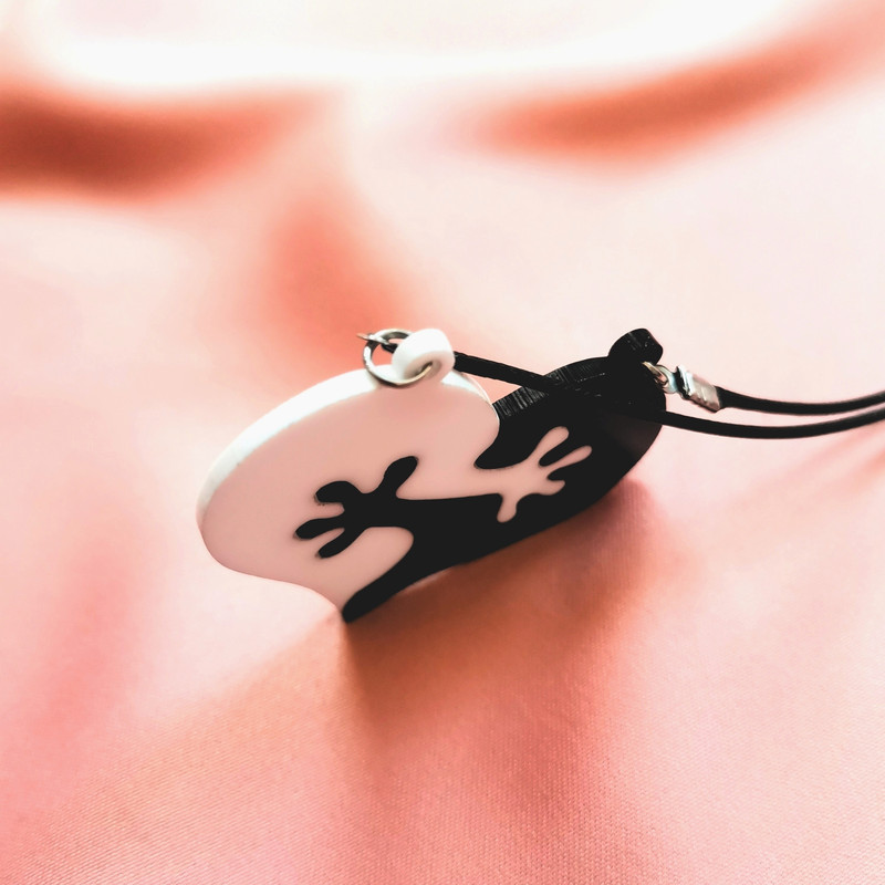 گردنبند دخترانه مدل آغوش گردنبند دخترانه مدل آغوش