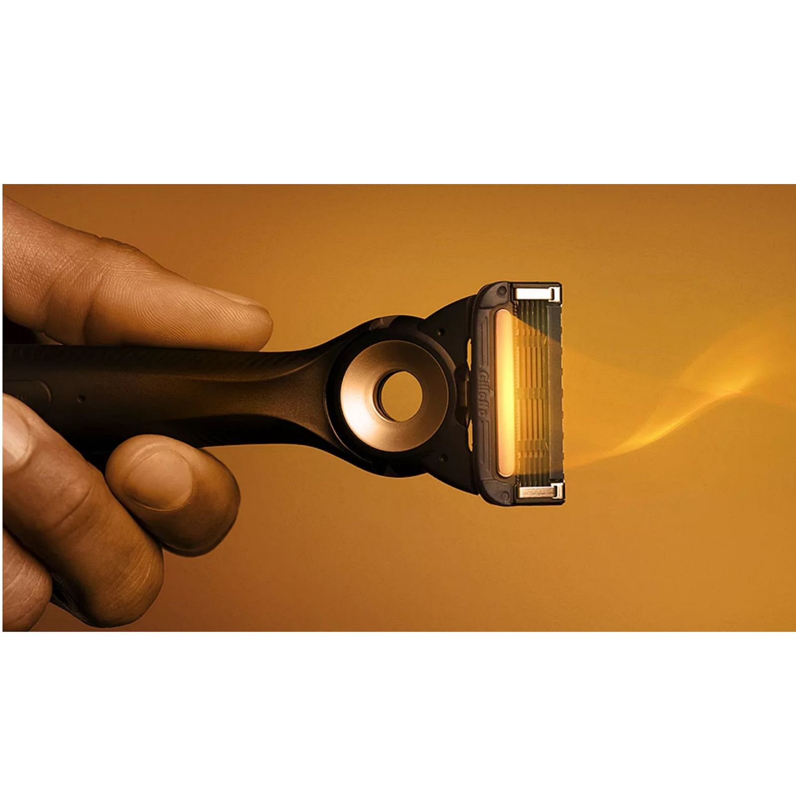 خودتراش ژیلت مدل Labs Heated Razor به همراه تیغ یدک -  - 14