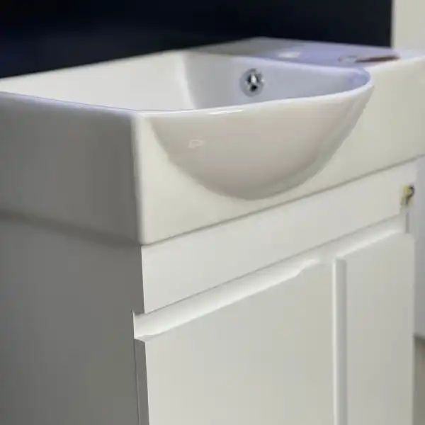 ست کابینت و روشویی مدل 8003 به همراه آینه