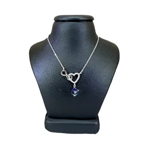 گردنبند نقره زنانه سواروسکی مدل قلب و مکعب کد 61133
