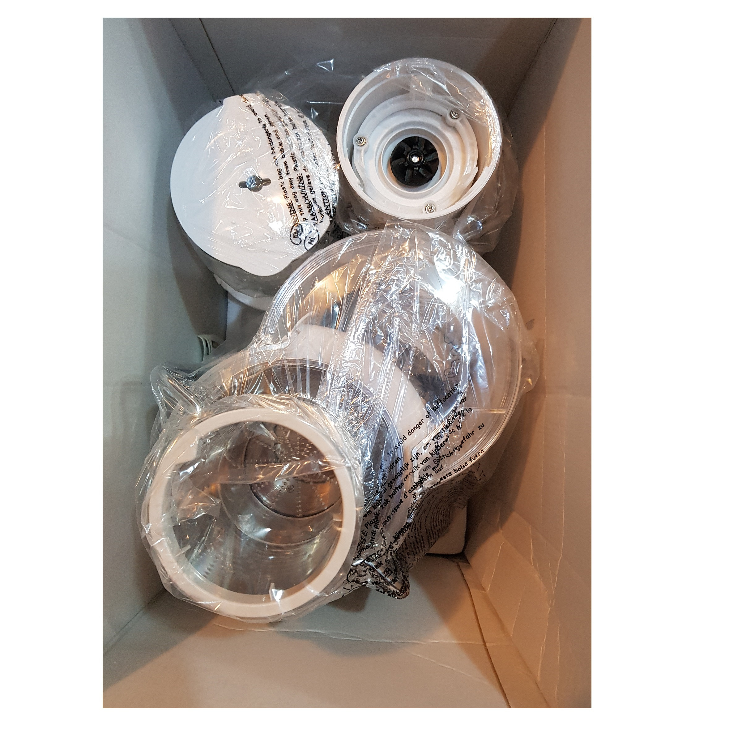 آبمیوه گیری مونتینی مدل egs70b