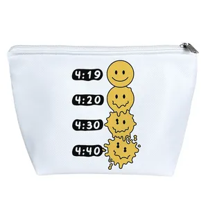 کیف لوازم آرایش دخترانه خندالو مدل ایموجی لبخند کد 5586