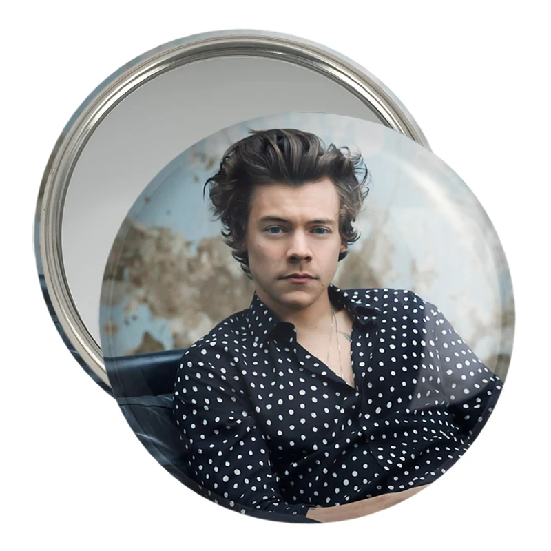 آینه جیبی خندالو مدل هری استایلز گروه موسیقی وان دایرکشن One Direction کد 18941