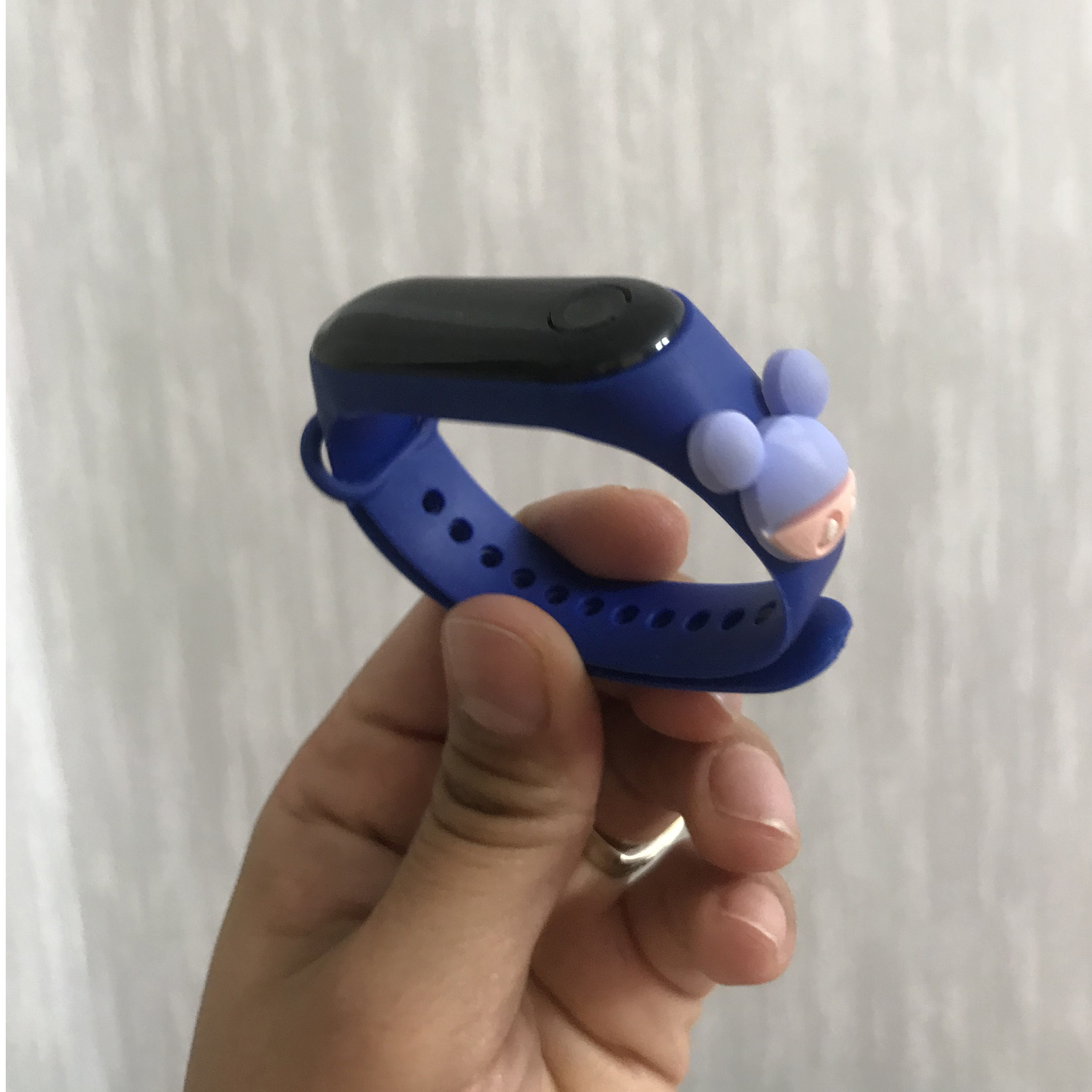 ساعت مچی دیجیتال مدل فانتزی بند سیلیکونی کد  BLO 005