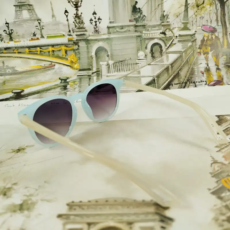 عینک آفتابی بچگانه مدل CH17 کد BU