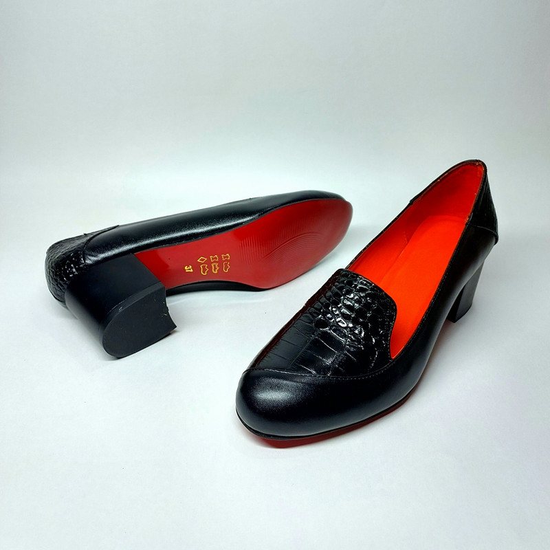 کفش زنانه مدل چرم طبیعی کد ۵۵۱۰