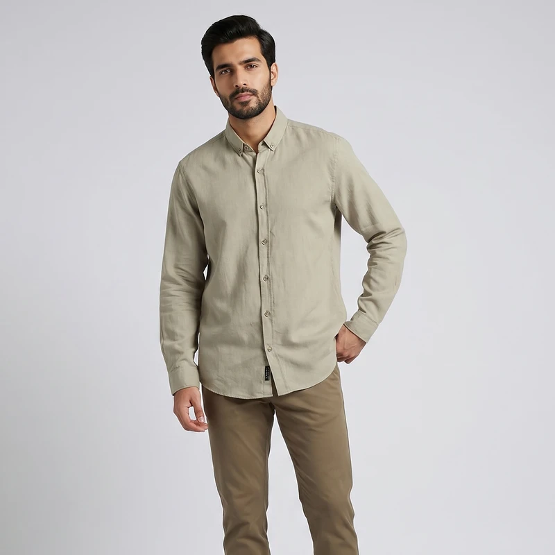 پیراهن آستین بلند یقه برگردان با تنخور معمولی (regular fit) مردانه ال سی وایکیکی مدل S682766Z8