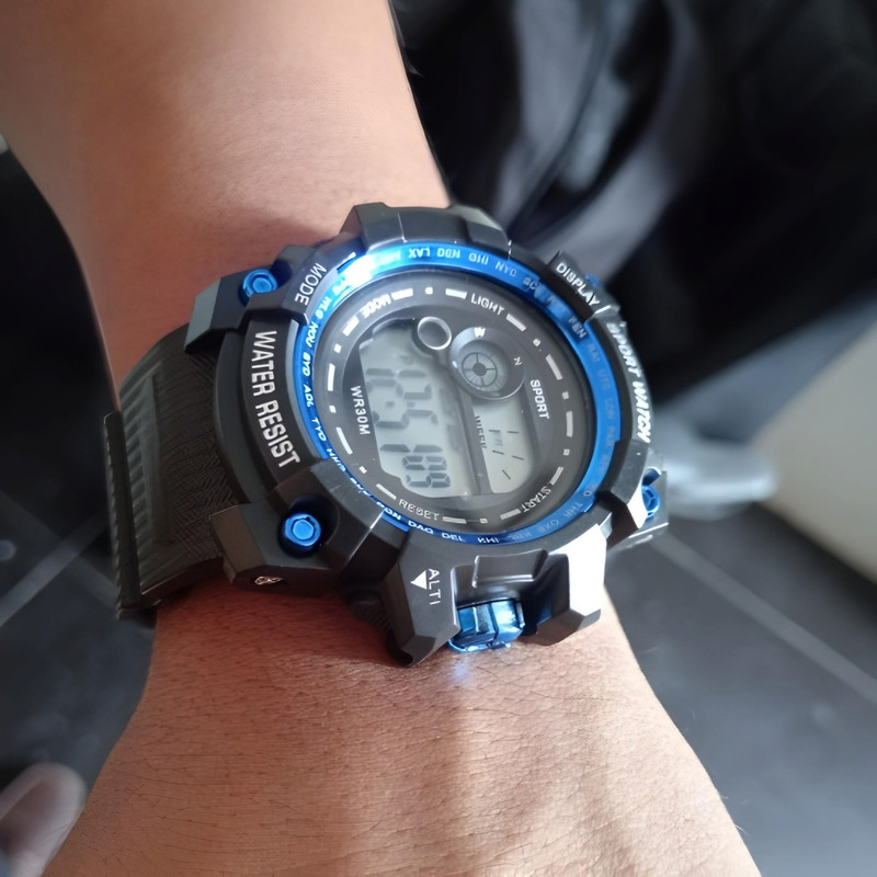 ساعت مچی دیجیتال مدل اسپرت تک زمانه کرنومتر دار کد 2 ساعت مچی دیجیتال مدل اسپرت تک زمانه کرنومتر دار کد 2