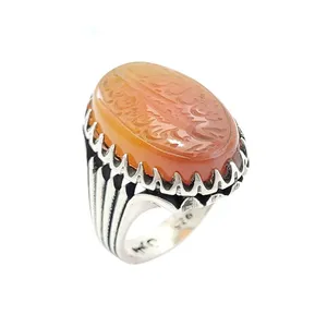 انگشتر نقره مردانه مدل عقیق خطی و من یتق الله کد 39757