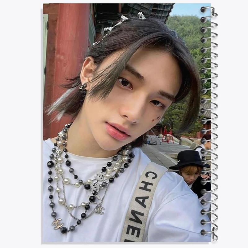 دفتر مشق 100 برگ خندالو طرح هیونجین گروه استری کیدز Stary Kids کد 16947