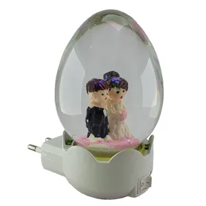 چراغ خواب دیواری مدل E- Bride