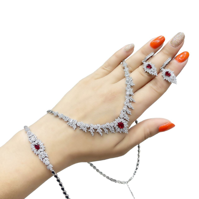 نیم ست نقره زنانه مدل گلبرگ نگین دار