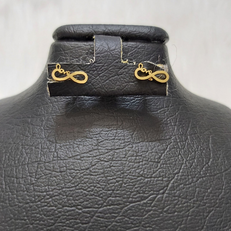 گوشواره زنانه مدل میخی طرح عشق بینهایت کد infin110