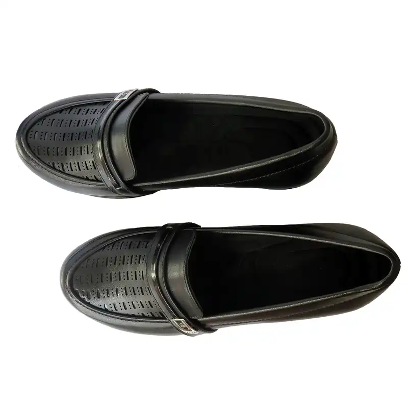 کفش طبی زنانه مدل لیزری سگک دار