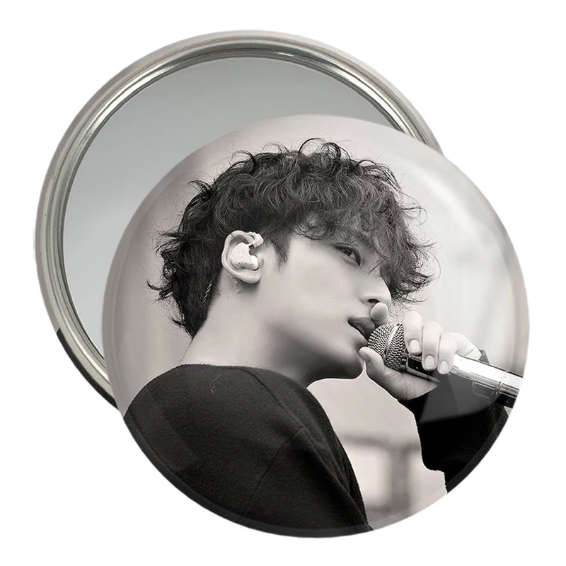 آینه جیبی خندالو مدل مینگیو گروه سونتین Seventeen  کد 21639