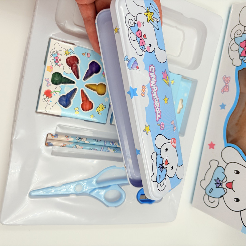 ست لوازم تحریر طرح کرومی و سینامورول بسته 18 عددی