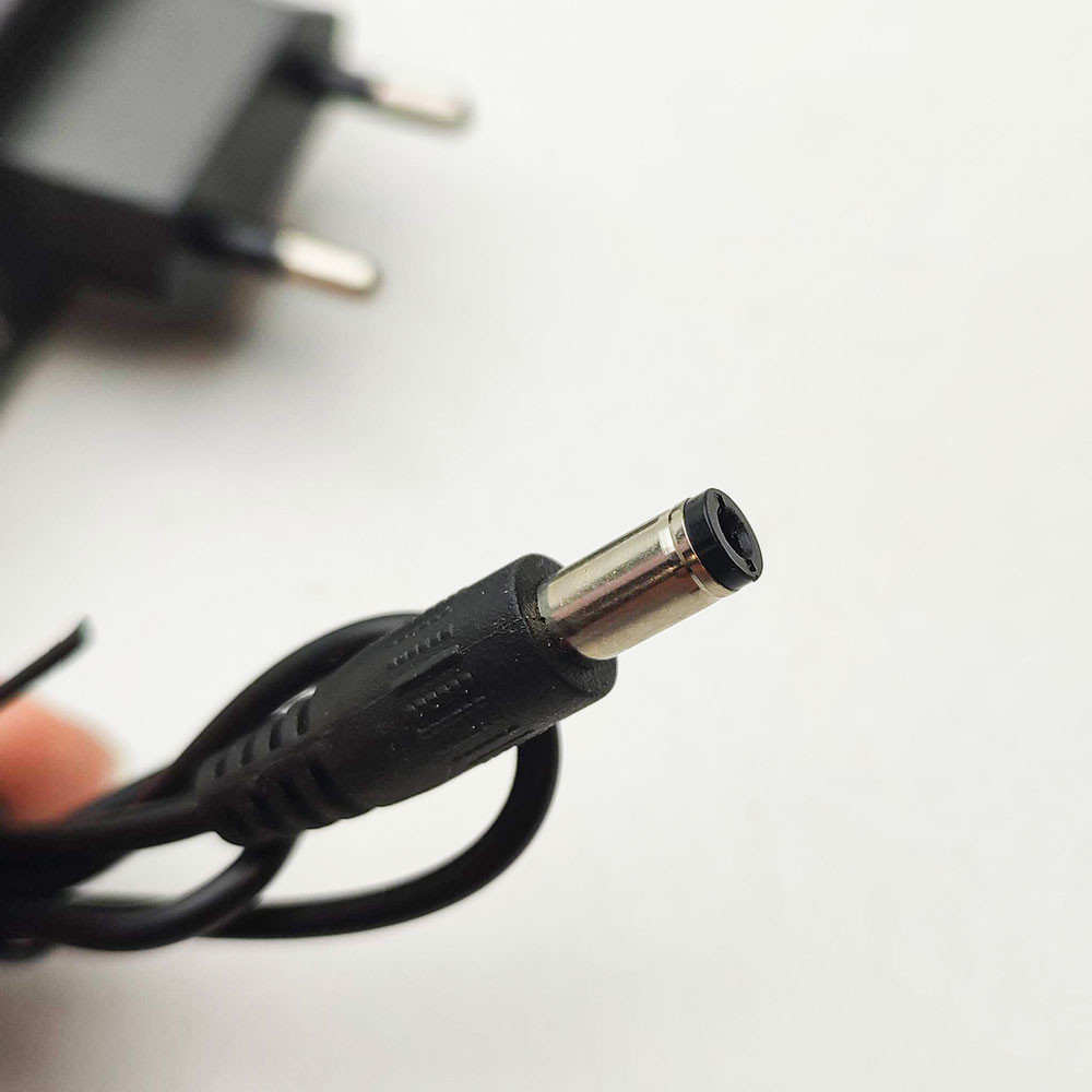 آداپتور شارژر 5 ولت 1 آمپر مدل 0510 بسته 2 عددی آداپتور شارژر 5 ولت 1 آمپر مدل 0510 بسته 2 عددی