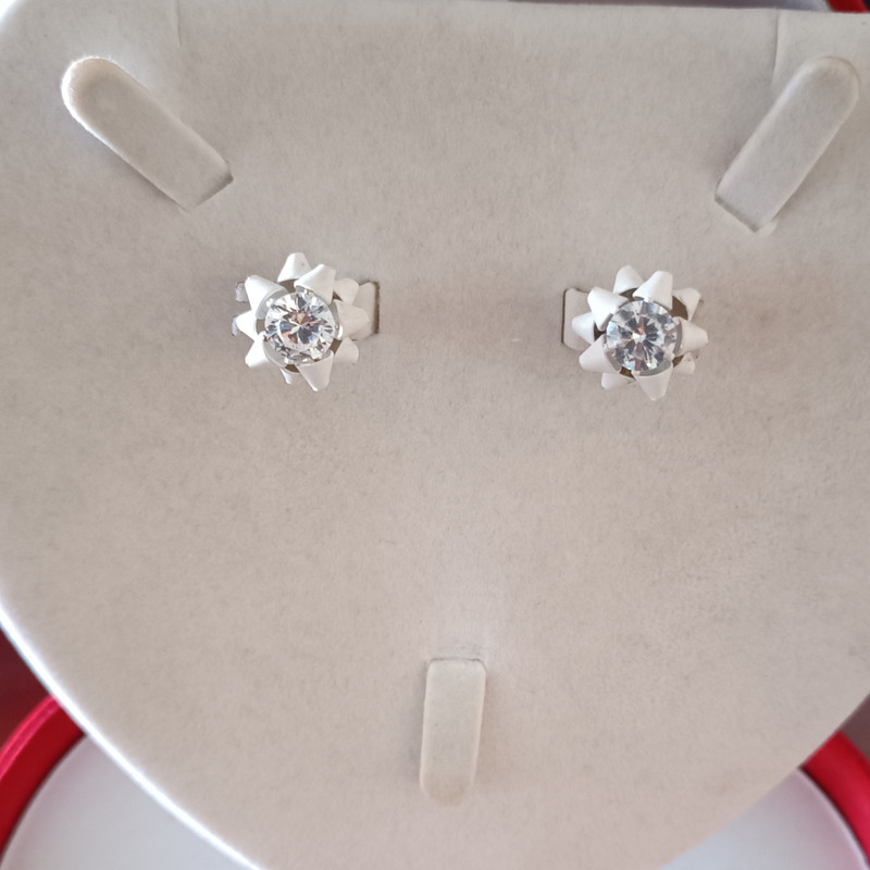 گوشواره زنانه مدل فانتزی گوشواره زنانه مدل فانتزی