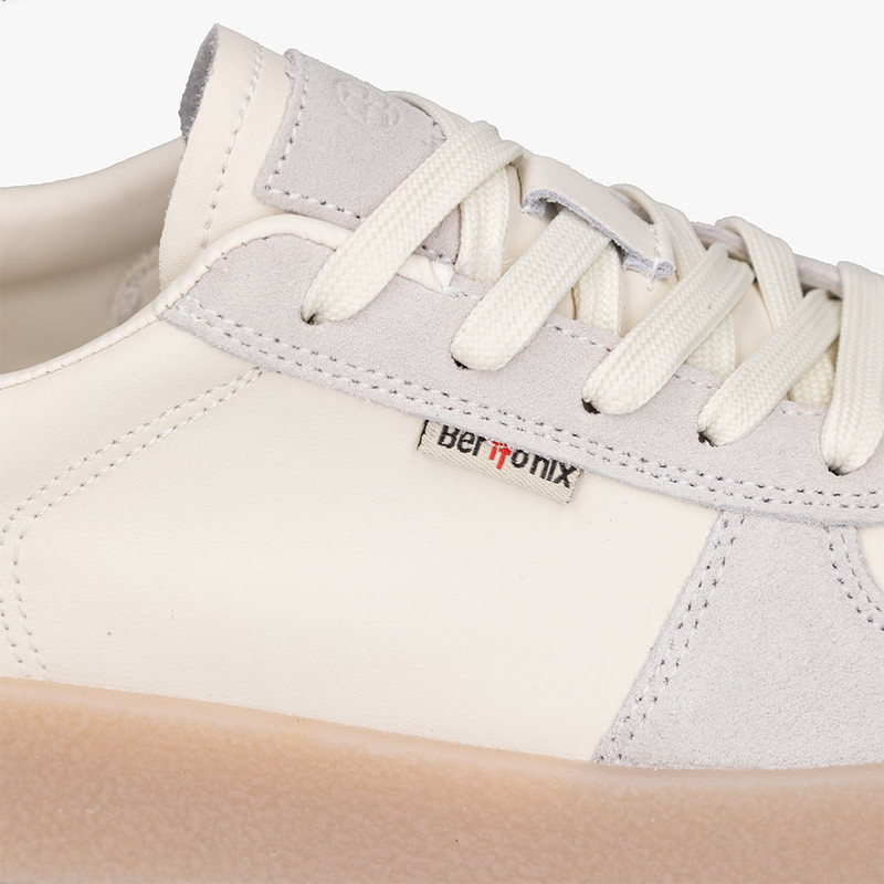 کفش طبی زنانه برتونیکس مدل 2413