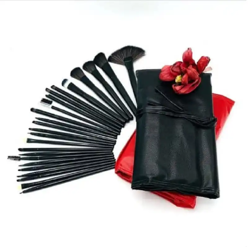 ست برس آرایشی مدل 02 مجموعه 24 عددی