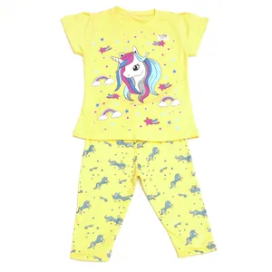 ست تی شرت و شلوارک دخترانه مدل 0521