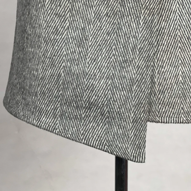 عکس شماره 10 : ست کت و دامن رسمی زنانه مدل پشمی کجراه کد ak1469