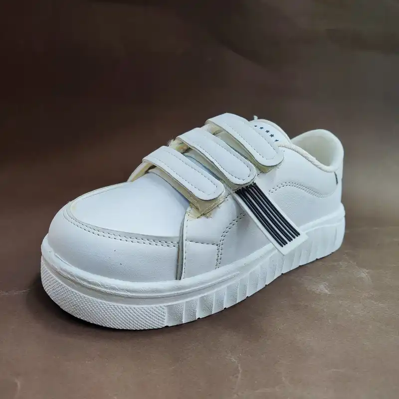 کفش مخصوص پیاده روی مدل 2025 rw