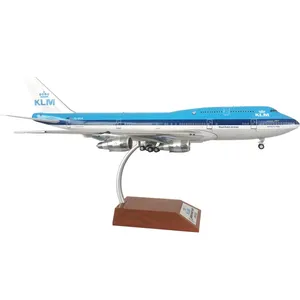 ماکت هواپیمای بویینگ 747 مدل ک ال ام 1/200