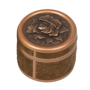جعبه جواهرات چرم نگار طرح گل مدل CN-203159