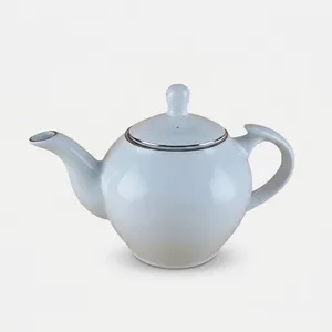 قوری شرکت صنایع چینی تقدیس مدل لب طلا کد SM9