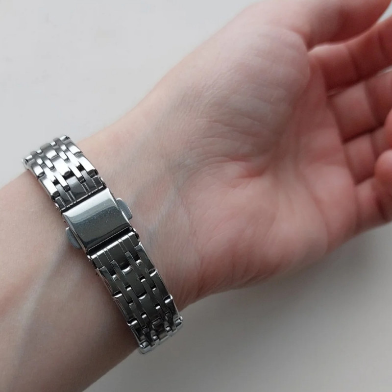 ساعت مچی عقربه ای زنانه مدل مینیمال کلاسیک بند استیل کد 2