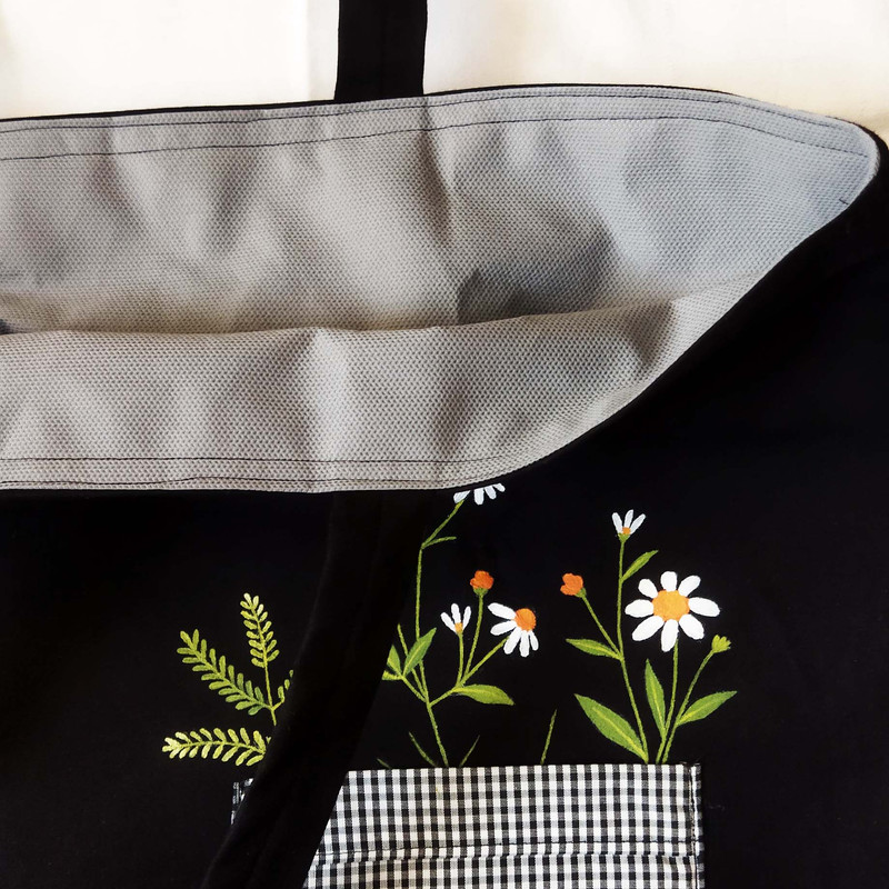 ساک هدیه مدل تت بگ جیب دار چهارخانه طرح گل