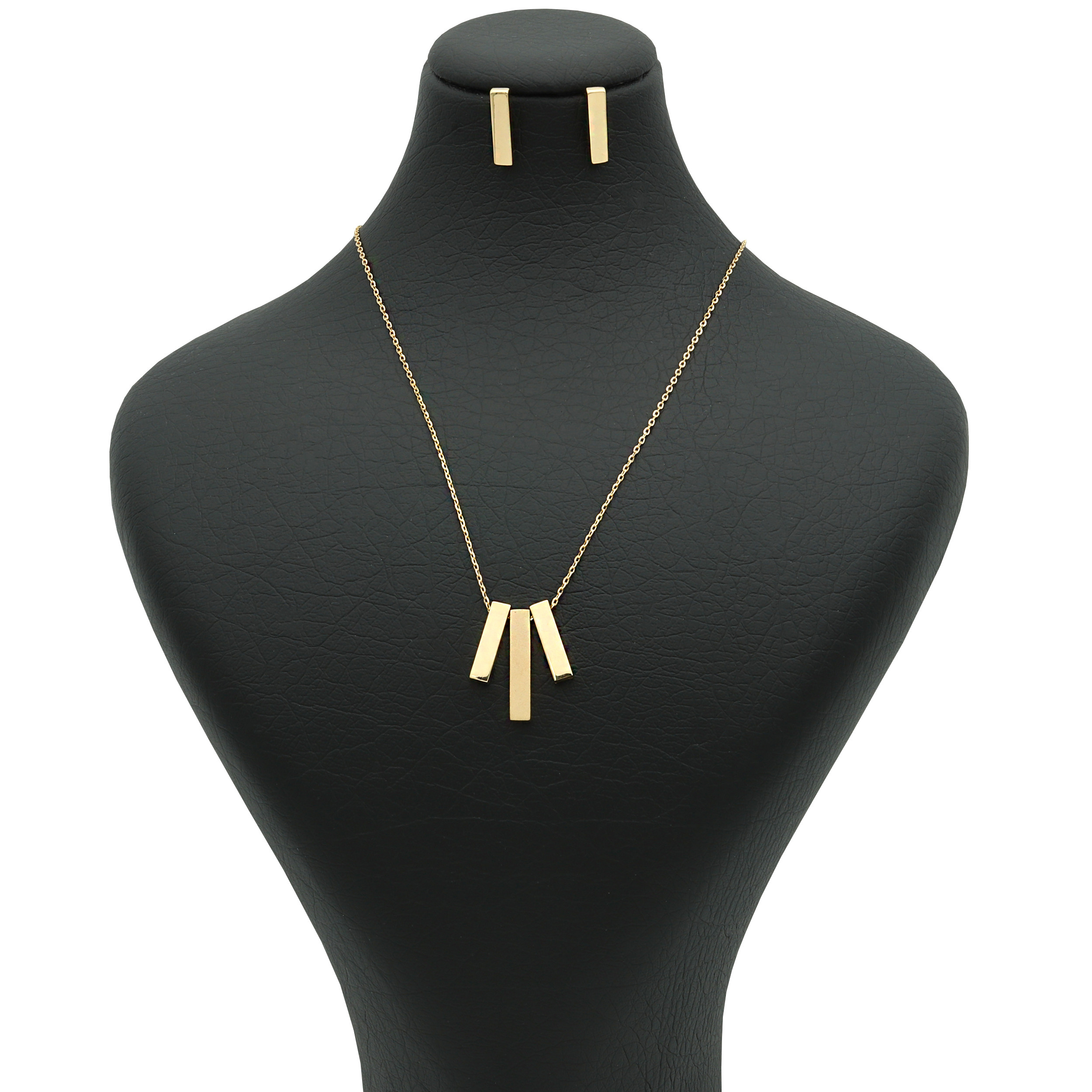 نیم ست طلا 18 عیار زنانه کد 818 نیم ست طلا 18 عیار زنانه کد 818