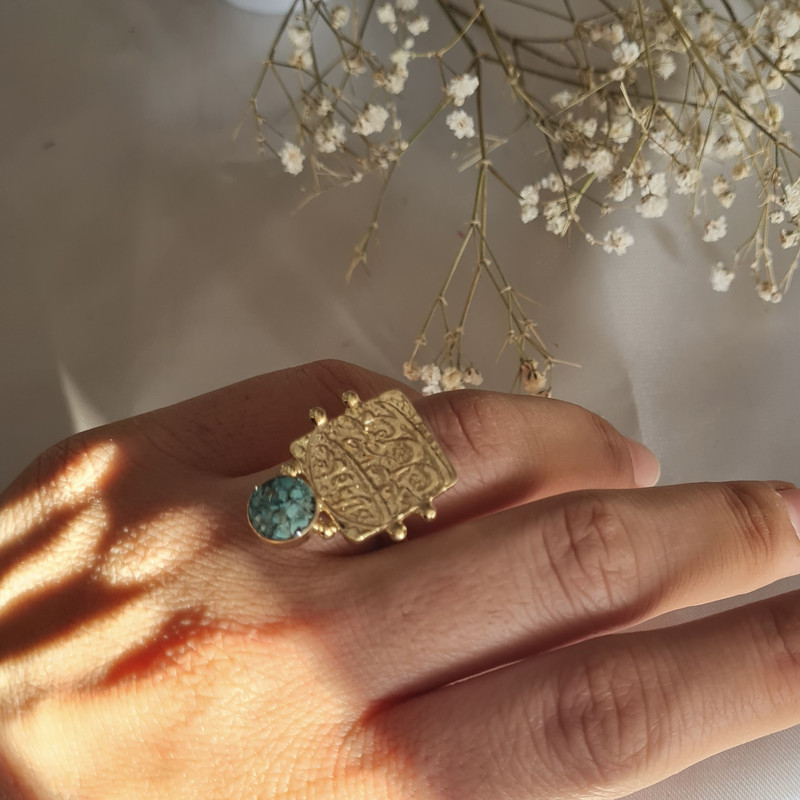 انگشتر زنانه مدل صاحب قرانیه فیروزه دار انگشتر زنانه مدل صاحب قرانیه فیروزه دار