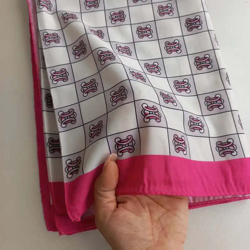 شال زنانه مدل نخی تابستانی مربعی چهارخانه کد 73