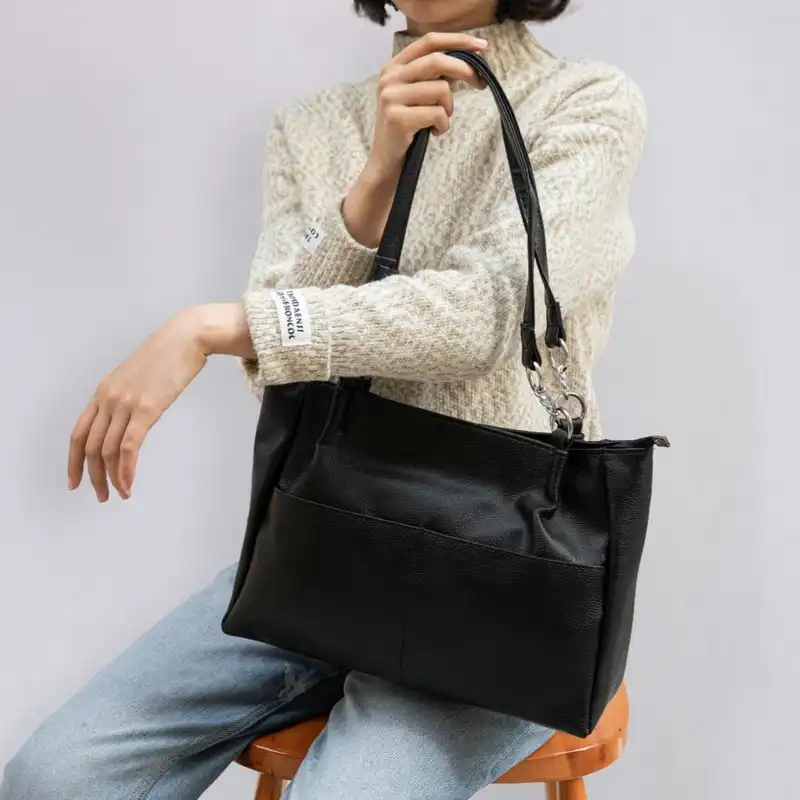 کیف دوشی زنانه مدل ویانا