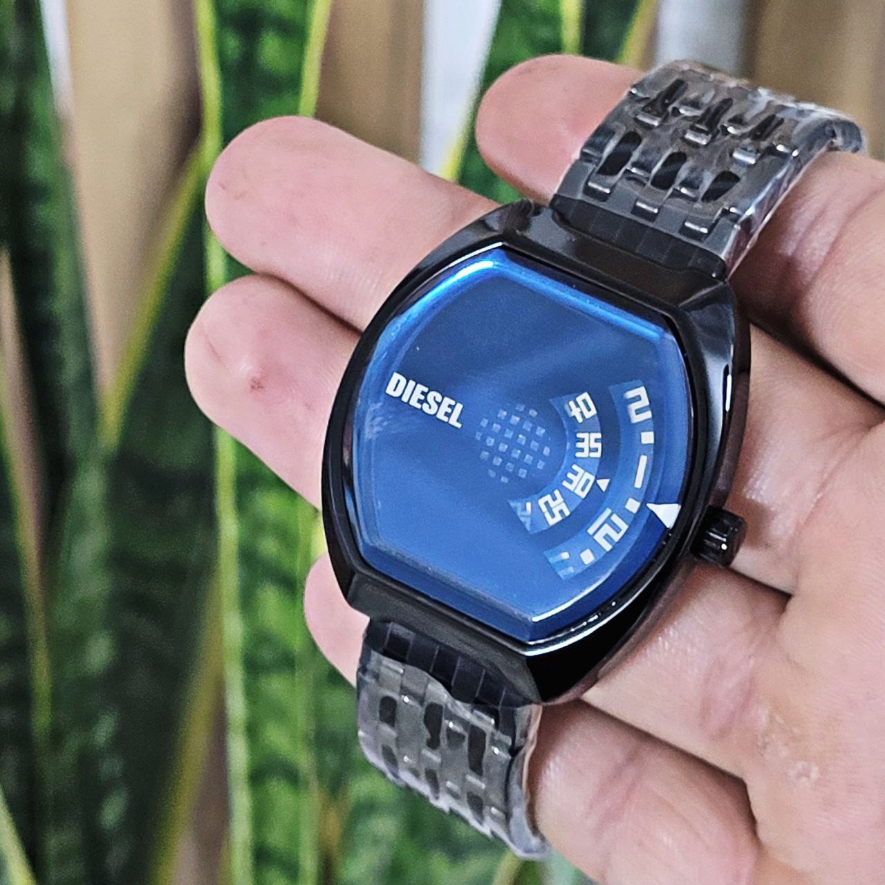 ساعت مچی عقربه‌ای مردانه  مدل کنتوری 102