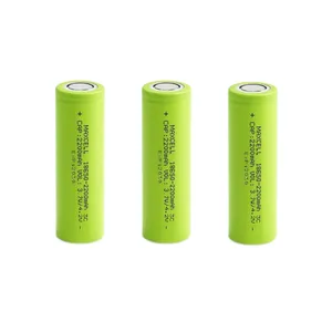 باتری لیتیومی قابل شارژ مدل 18650 ظرفیت 2200 میلی‌آمپرمجموعه 3 عددی