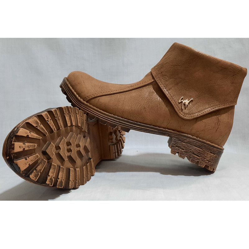 نیم بوت زنانه مدل MOM221