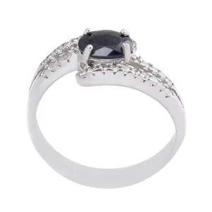 انگشتر نقره زنانه مدل سنگ یاقوت کد AWR_990