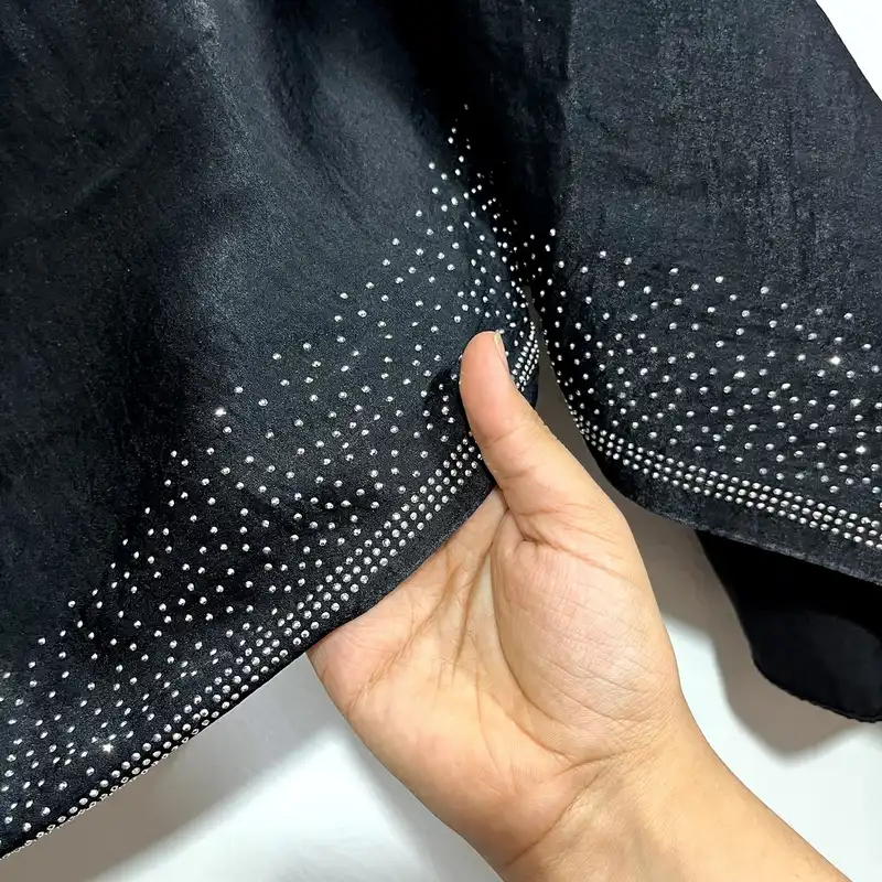 شال زنانه مدل کوپرا نگین دار مجلسی