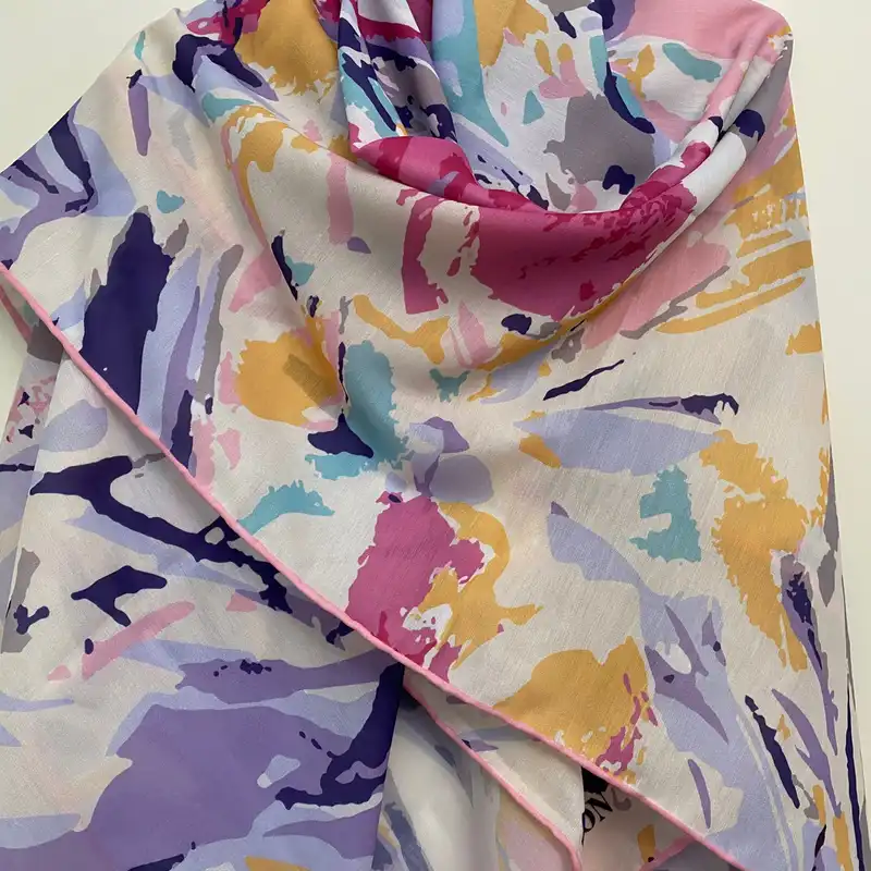 روسری زنانه مدل نخی چهارفصل قواره بزرگ کد 1670