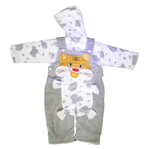 ست سویشرت و سرهمی نوزادی مدل پلنگی